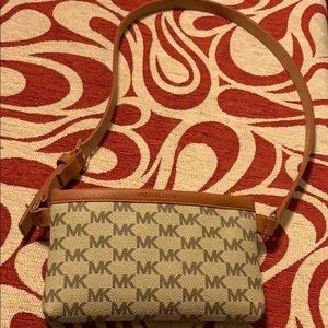 Micheal Kors Fanny pack